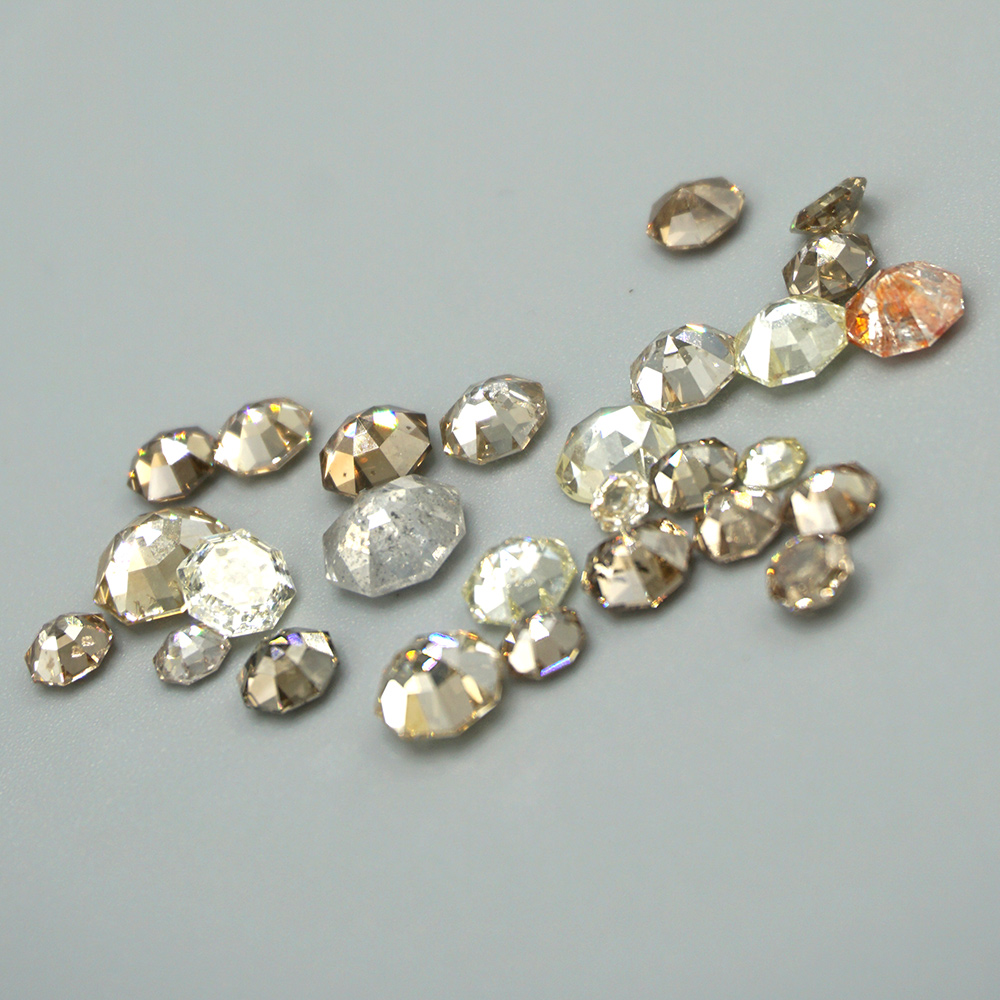 We sell precious and semi-precious stones