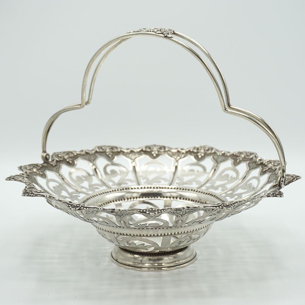 We sell Decorative Silver